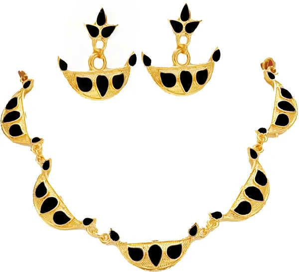 Assamese_Traditional_Gold_Plated_Black_Colour_Golpata_Necklace_Set_For_Women